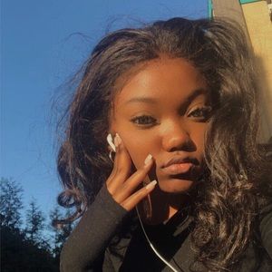 Meet your Posher, Keira